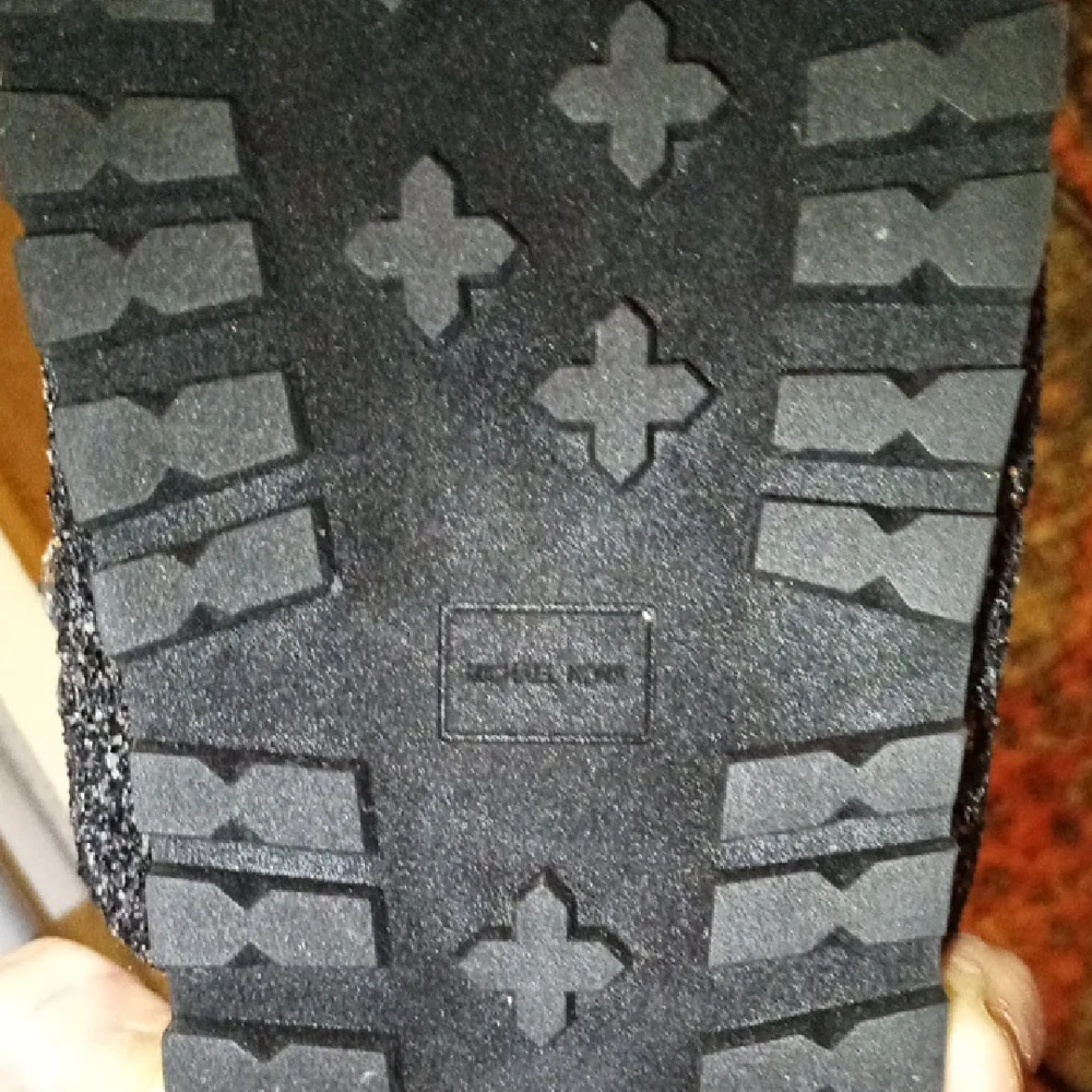 Michael Kors Black Furry Slipper Slides with Rhinestone Straps 9.5 - Picture 4 of 6